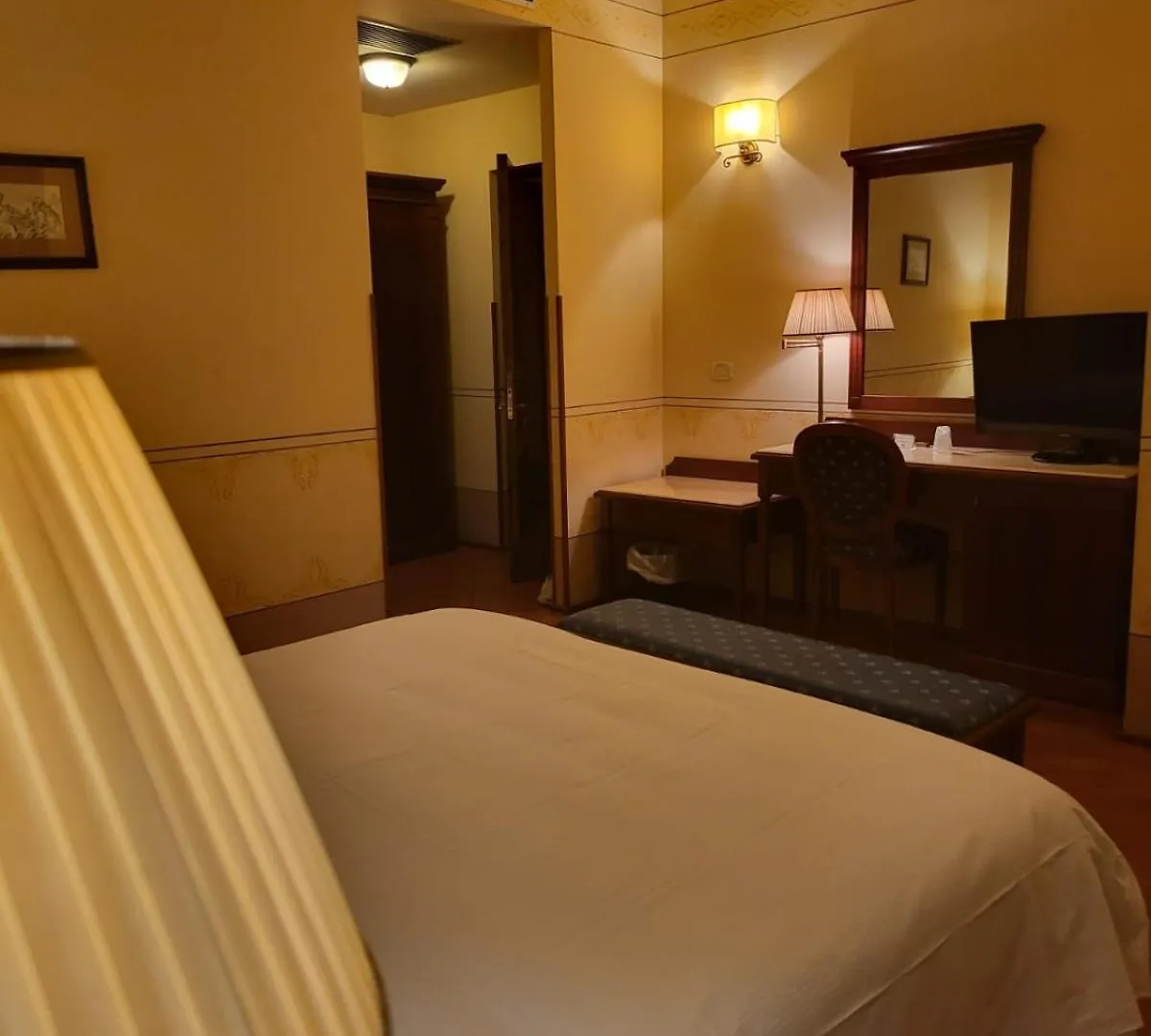 Hotel Logge Dei Mercanti Monte San Savino